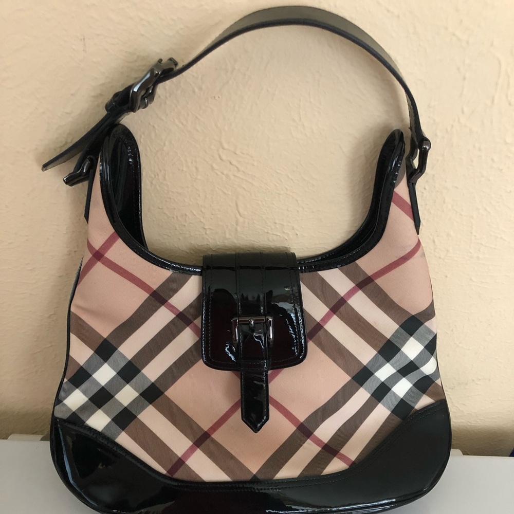 Burberry purse
